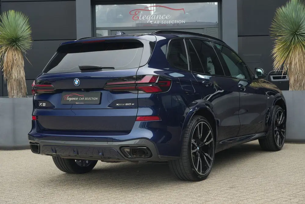 BMW X5 xDrive50e M Sport uit 2024, foto 2