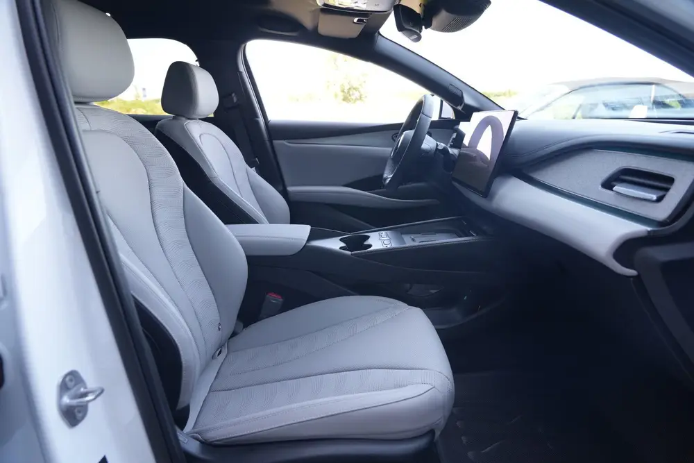 BYD Seal 6 1.5 DM-i PHEV Comfort Lite uit 2026, foto 9