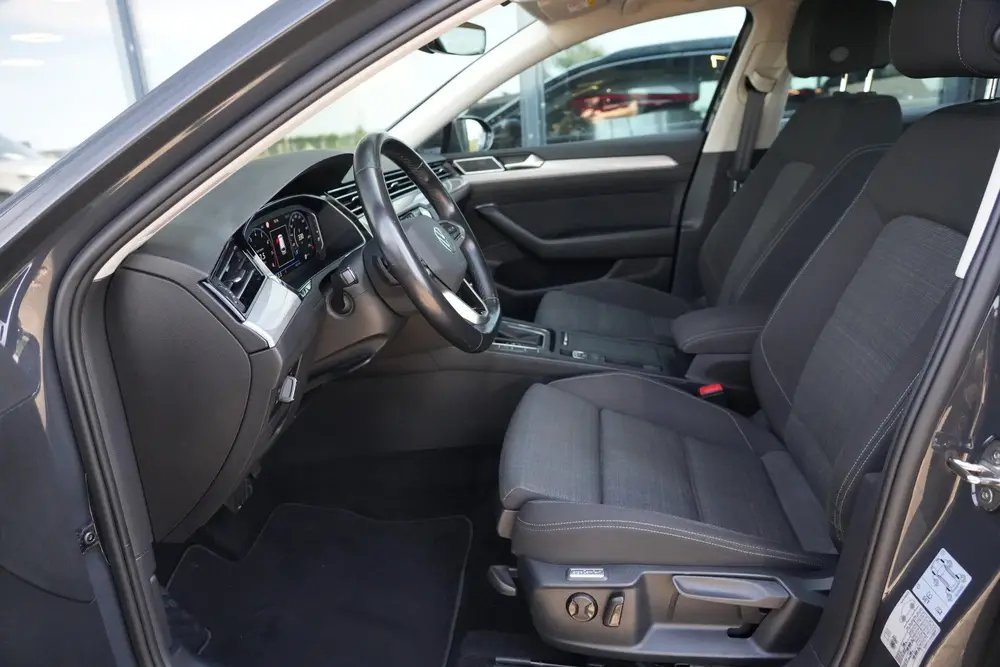Volkswagen Passat Variant 1.5 TSI Business | 150 PK | Naviga uit 2021, foto 10