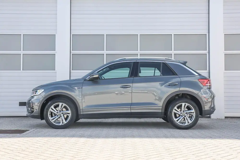 Volkswagen T-Roc 1.0 TSI 110pk R-Line | App Connect | Achter uit 2023, foto 12