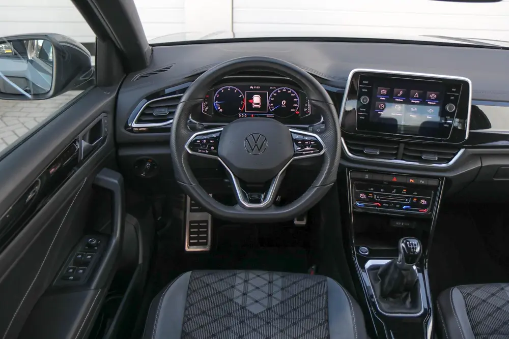 Volkswagen T-Roc 1.0 TSI 110pk R-Line | App Connect | Achter uit 2023, foto 19