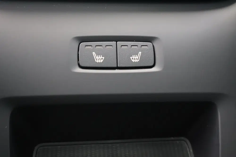 Volvo XC60 2.0 T6 Plug-in hybrid AWD Ultra Dark uit 2026, foto 15