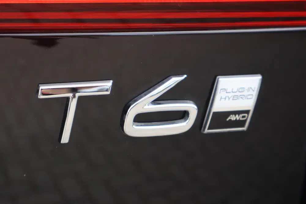 Volvo XC60 2.0 T6 Plug-in hybrid AWD Ultra Dark uit 2026, foto 16