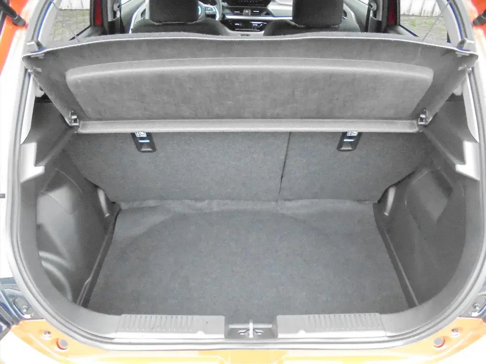 Suzuki Swift 1.2 SMART HYBRID STYLE NAVI-CAMERA-CARPLAY uit 2026, foto 11
