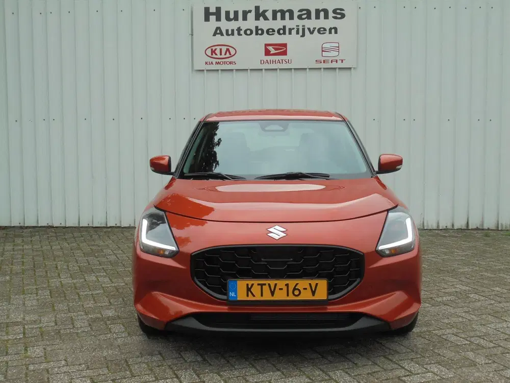 Suzuki Swift 1.2 SMART HYBRID STYLE NAVI-CAMERA-CARPLAY uit 2026, foto 2