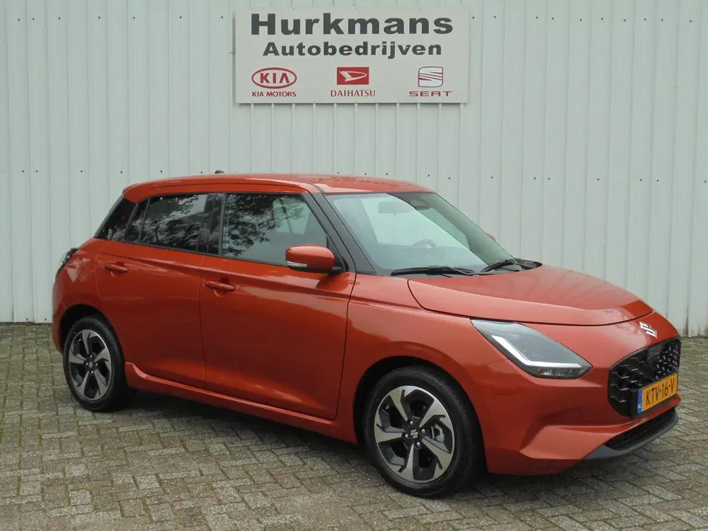 Suzuki Swift 1.2 SMART HYBRID STYLE NAVI-CAMERA-CARPLAY uit 2026, foto 3