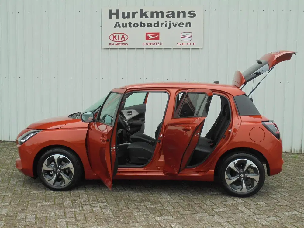 Suzuki Swift 1.2 SMART HYBRID STYLE NAVI-CAMERA-CARPLAY uit 2026, foto 5