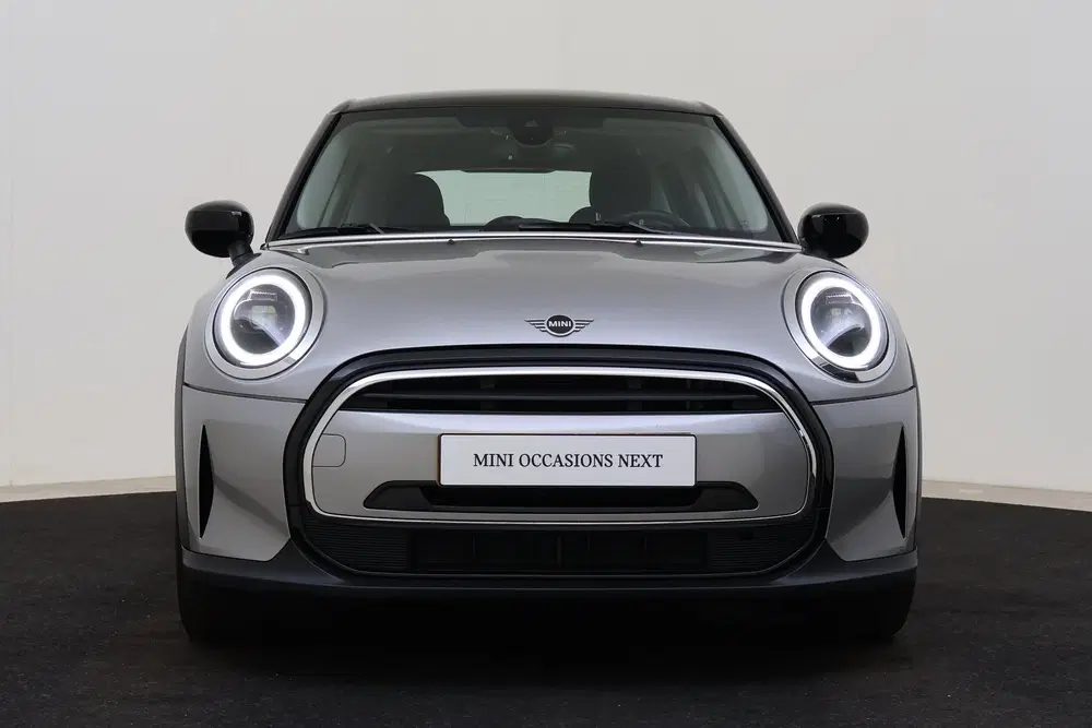 Mini Hatchback Cooper Classic Automaat uit 2023, foto 4