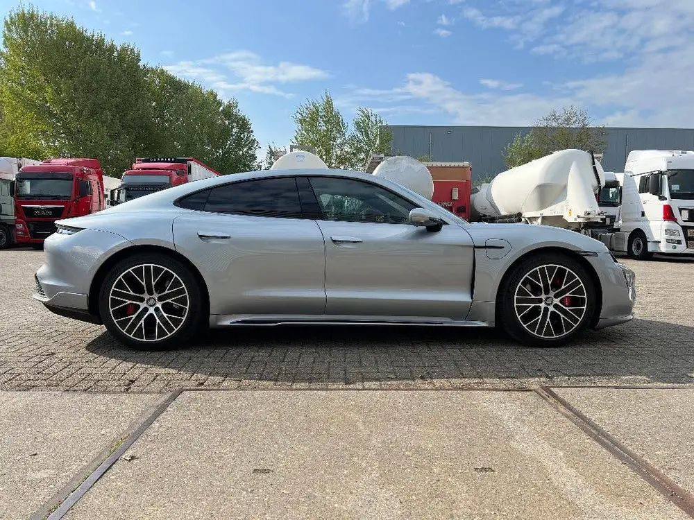 Porsche Taycan 4S 84 kWh Sportdesign Approved garantie uit 2021, foto 7