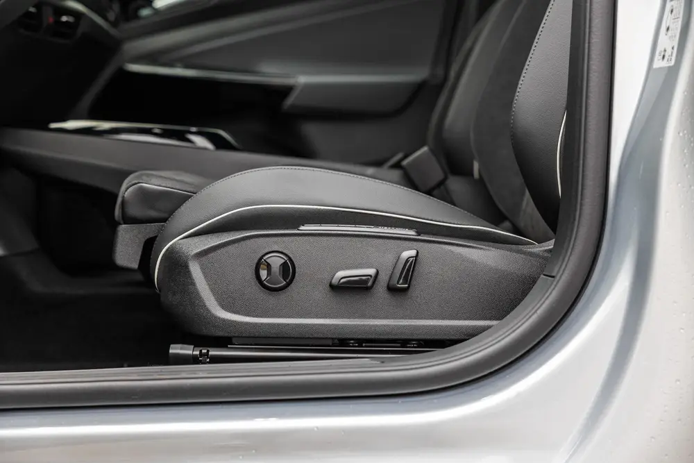 Volkswagen ID.4 286pk Pro Limited Edition 77 kWh | Trekhaak uit 2026, foto 16