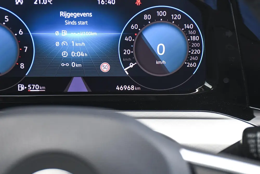 Volkswagen Golf 1.0 TSI Life 1 EIGENAAR/ APPLE CARPLAY/ NAVI uit 2022, foto 18
