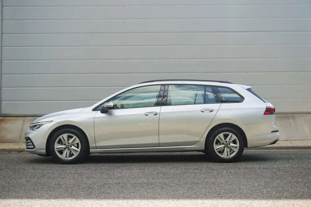 Volkswagen Golf Variant 1.0 eTSI 110pk DSG Life | Navigatie uit 2022, foto 13