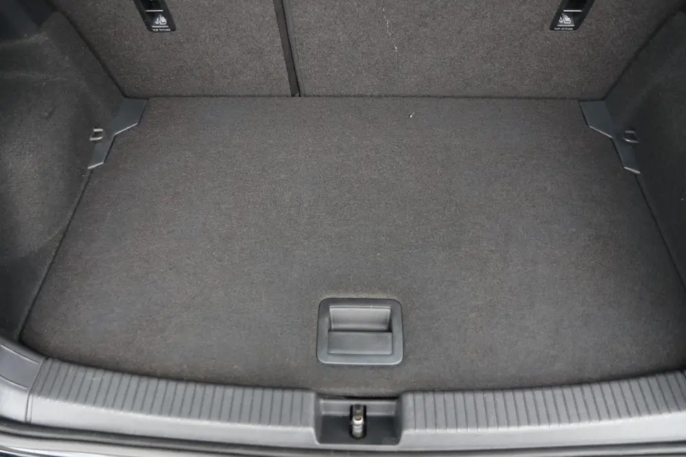 Volkswagen T-Cross 1.0 TSI 95 pk Life | Climatronic | App Co uit 2019, foto 17