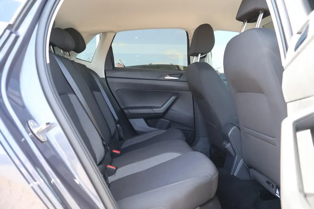 Volkswagen Polo 1.0 TSI 95pk DSG Life Edition | Camera | PDC uit 2024, foto 15