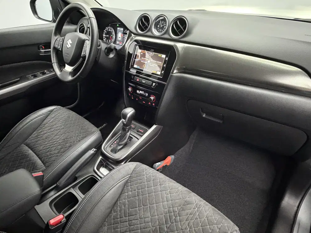 Suzuki Vitara 1.5 Hybrid Style uit 2023, foto 12