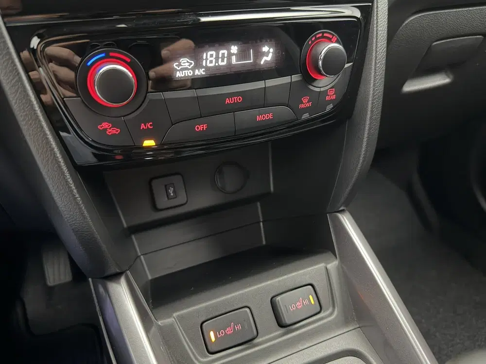 Suzuki Vitara 1.5 Hybrid Style uit 2023, foto 14