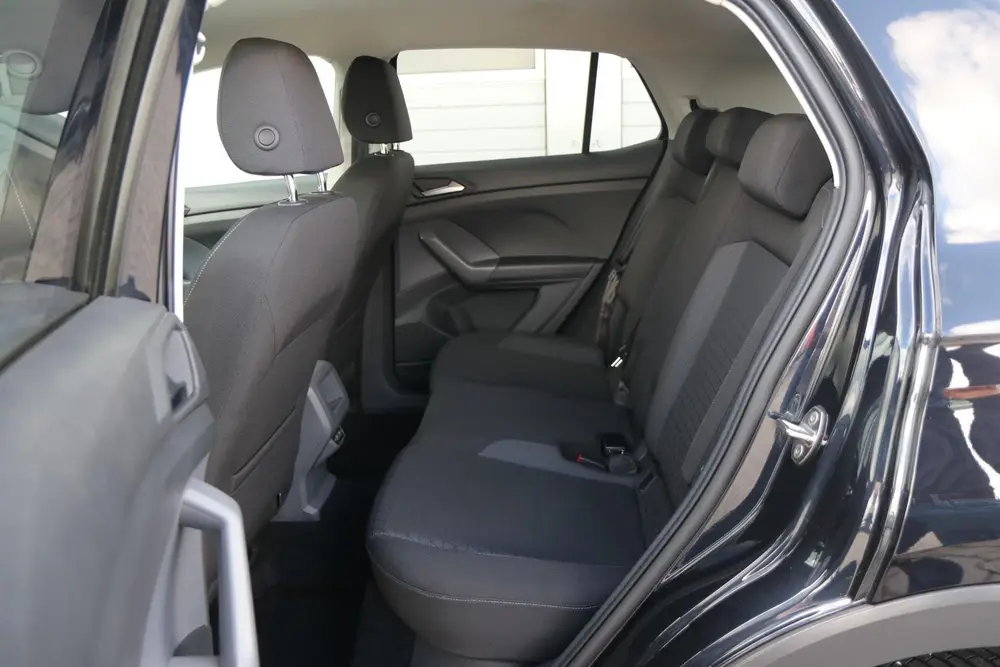 Volkswagen T-Cross 1.0 TSI 95pk Life | Navigatie | Clima | S uit 2019, foto 18