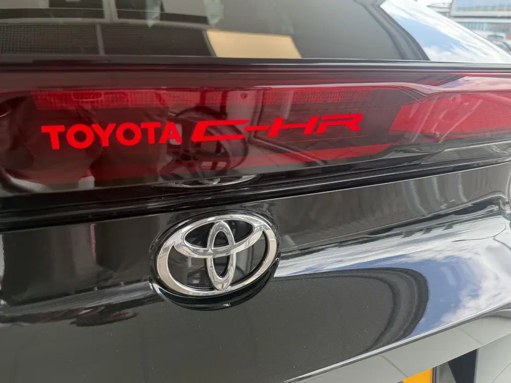 Toyota C-HR 2.0 Plug-in Hybrid 220 Black Edition Demo uit 2025, foto 16