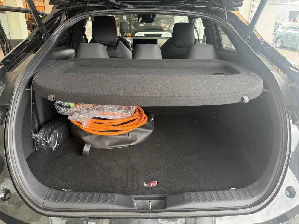 Toyota C-HR 2.0 Plug-in Hybrid 220 Black Edition Demo uit 2025, foto 17
