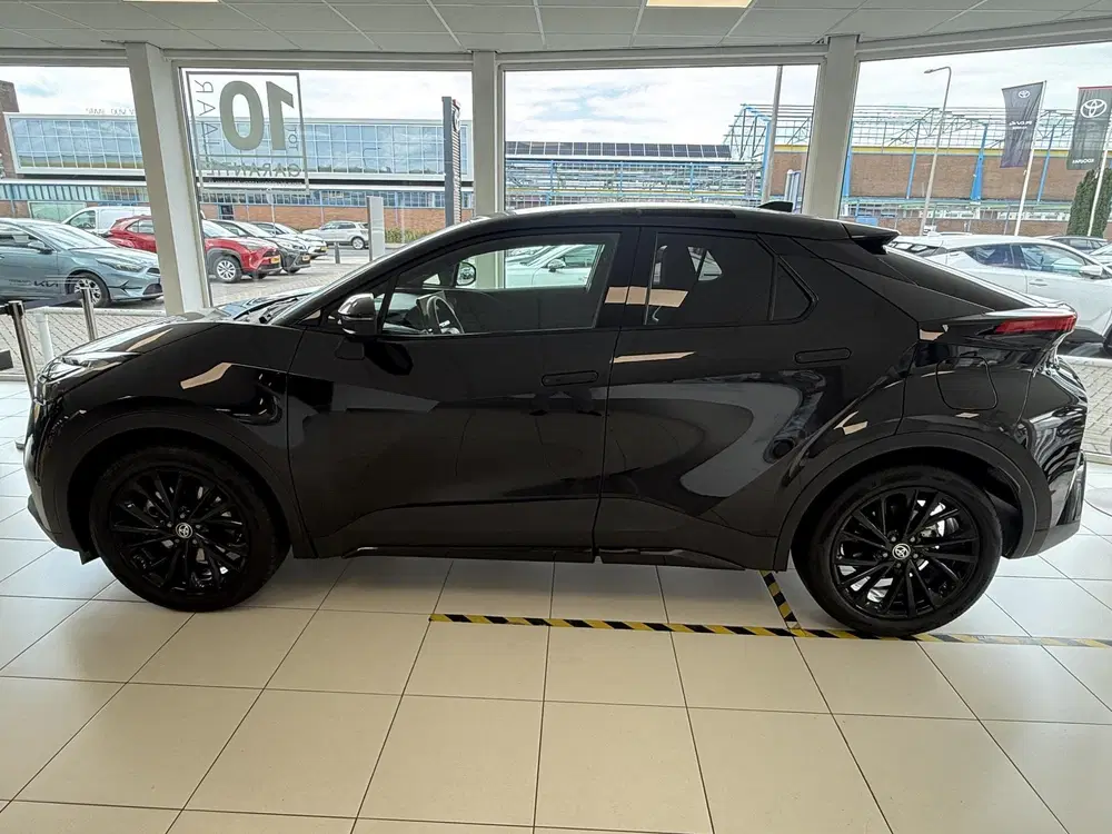 Toyota C-HR 2.0 Plug-in Hybrid 220 Black Edition Demo uit 2025, foto 3