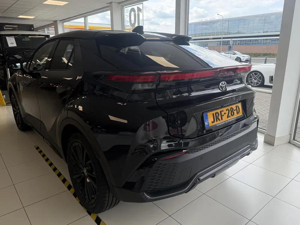 Toyota C-HR 2.0 Plug-in Hybrid 220 Black Edition Demo uit 2025, foto 4