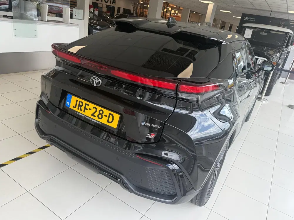 Toyota C-HR 2.0 Plug-in Hybrid 220 Black Edition Demo uit 2025, foto 5