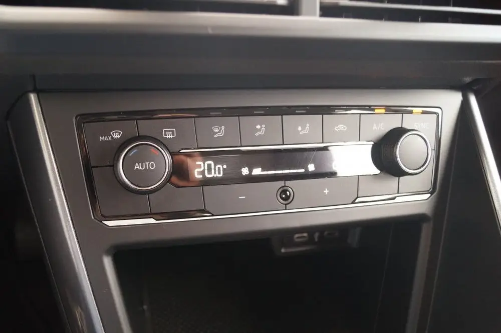 Volkswagen Polo 1.0 TSI 95pk Highline -ECC-DAB-CARPLAY-ACC uit 2021, foto 14