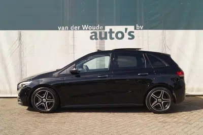 Mercedes-Benz B-Klasse 180 Automaat Business Solution AMG -P uit 2022