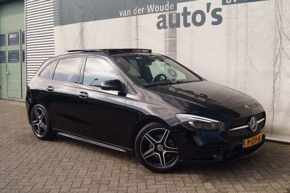 Mercedes-Benz B-Klasse 180 Automaat Business Solution AMG -P uit 2022, foto 4