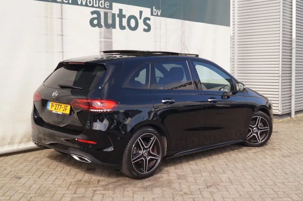 Mercedes-Benz B-Klasse 180 Automaat Business Solution AMG -P uit 2022, foto 5