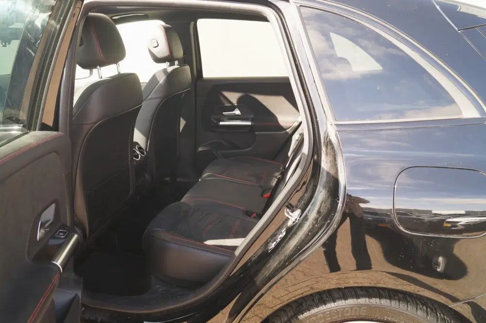 Mercedes-Benz B-Klasse 180 Automaat Business Solution AMG -P uit 2022, foto 8