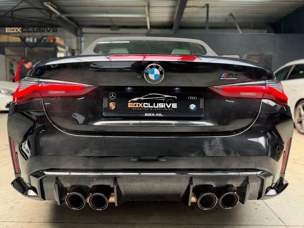 BMW M4 Cabrio CARBON uit 2022, foto 5