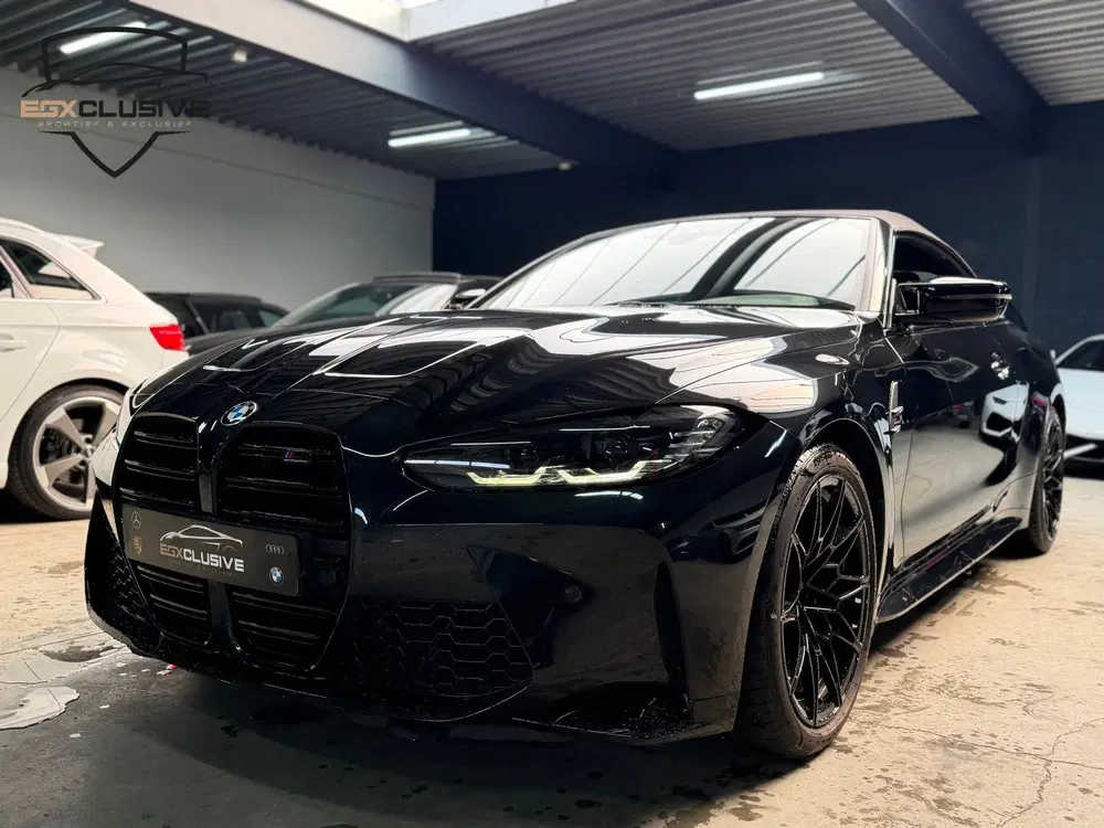 BMW M4 Cabrio CARBON uit 2022, foto 7