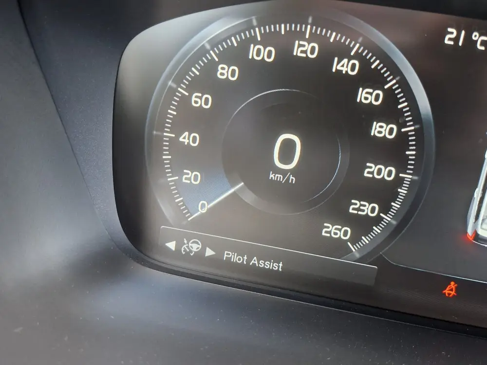 Volvo XC90 T8 Twin Engine AWD Inscription | head-up | camera uit 2019, foto 12