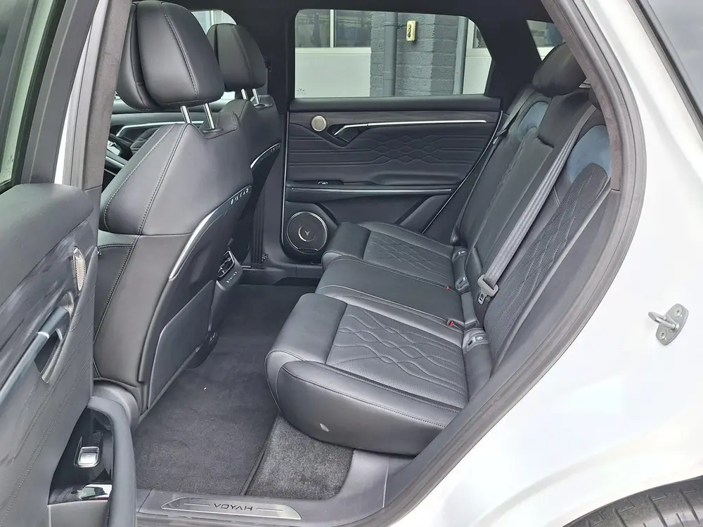 Voyah Free Flagship Edition 4WD 106 kWh | Black Line | Panor uit 2026, foto 8
