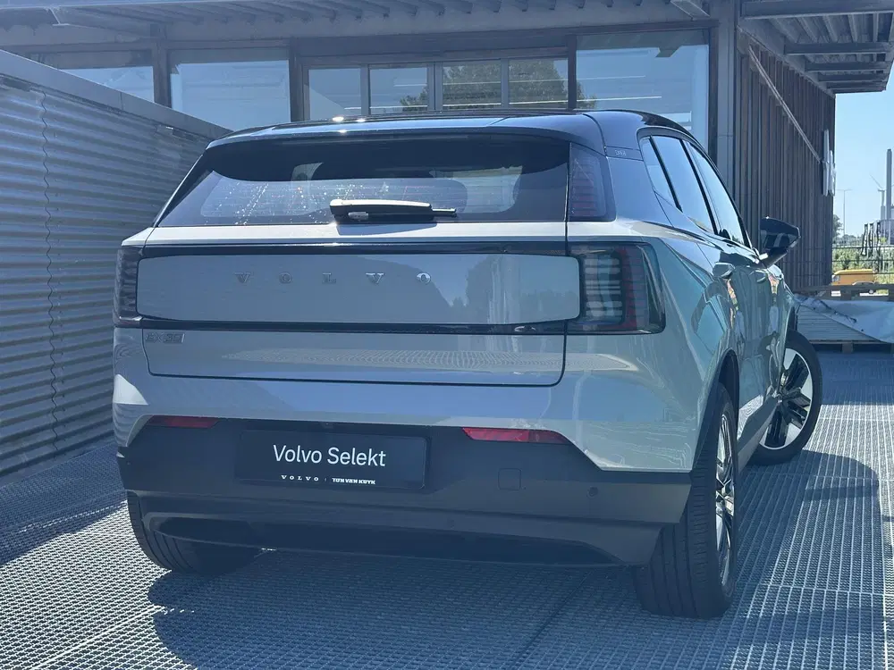 Volvo EX30 Single Motor Plus 51 kWh Automaat uit 2024, foto 2