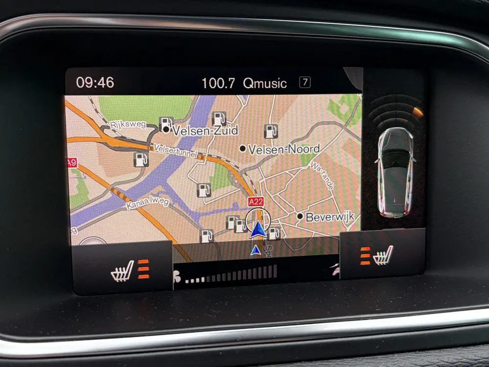 Volvo V40 1.5 T3 Polar+ Sport Automaat / Panoramadak / Leder uit 2019, foto 14