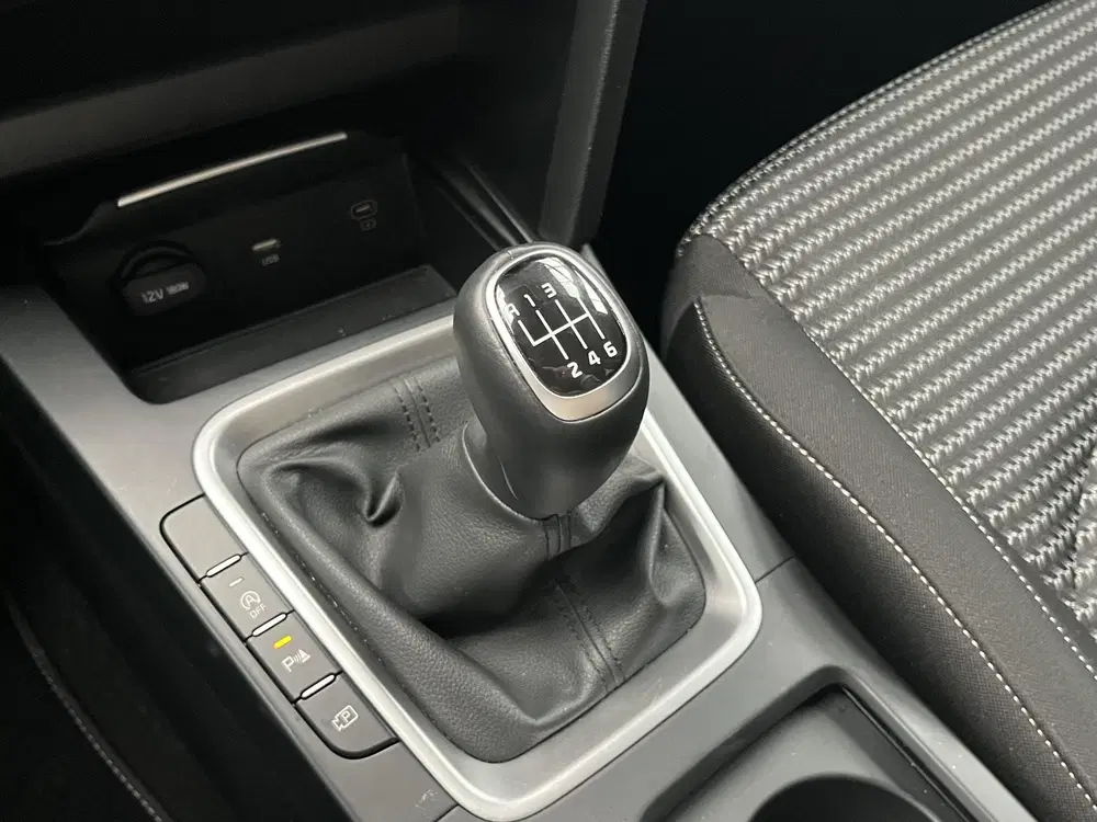Kia Ceed 1.5 T-GDi DynamicLine uit 2025, foto 18