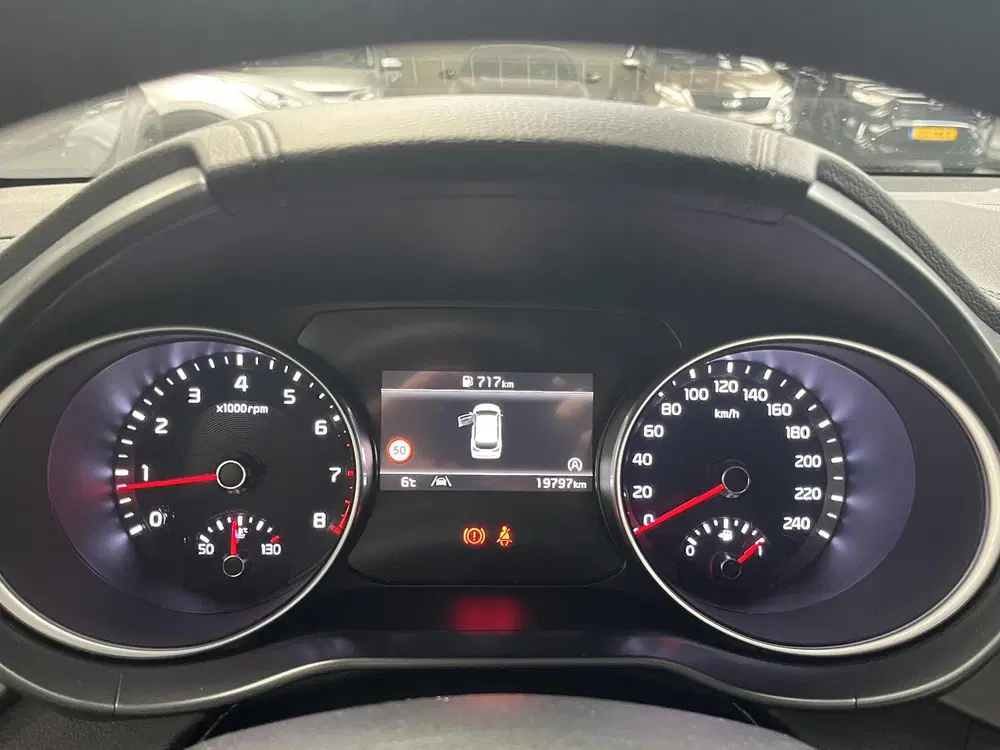 Kia Ceed 1.5 T-GDi DynamicLine uit 2025, foto 8