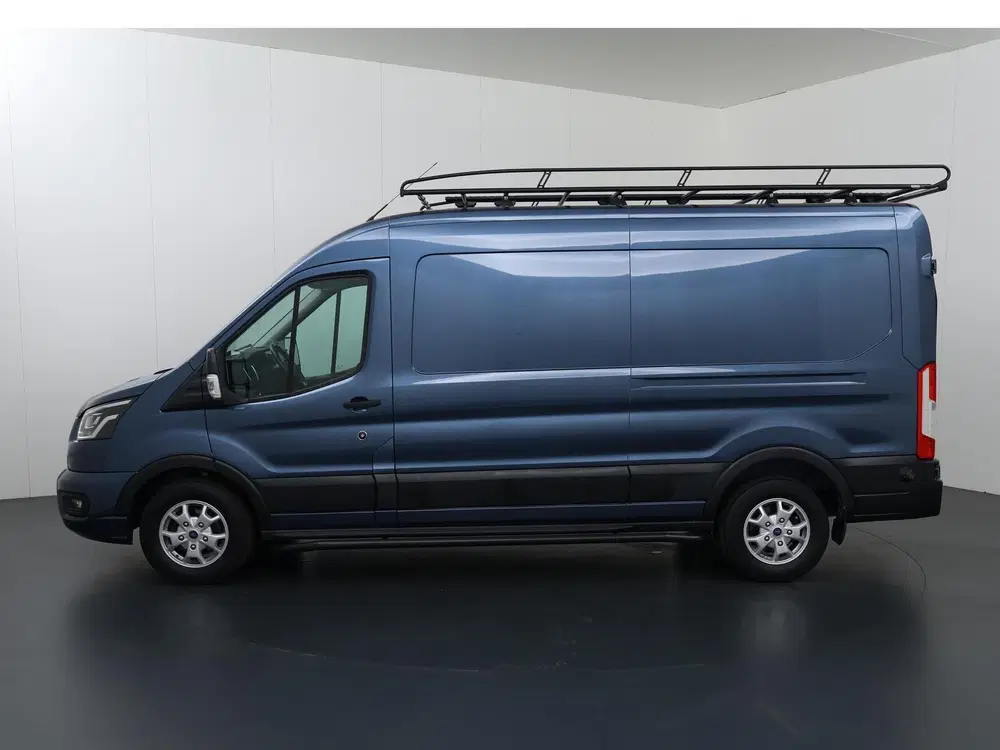 Ford Transit 350 uit 2021, foto 5