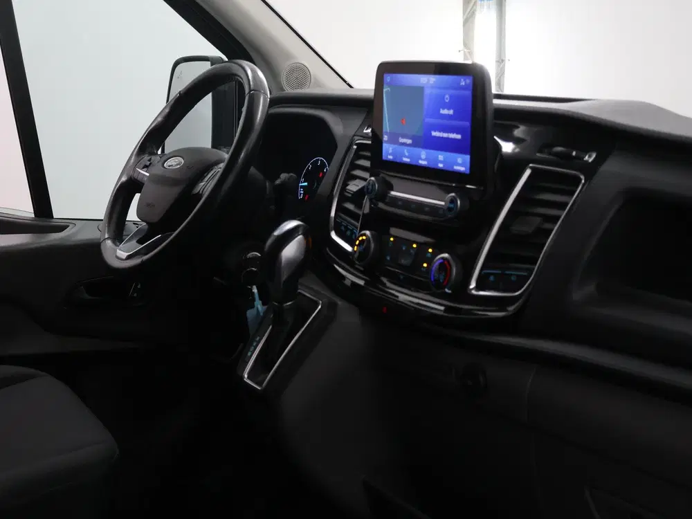 Ford Transit 350 uit 2021, foto 9