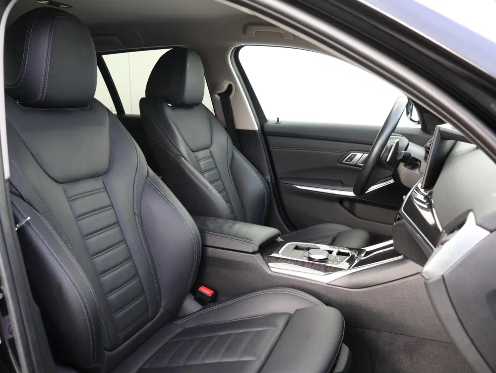 BMW 3-serie 320e uit 2022, foto 11