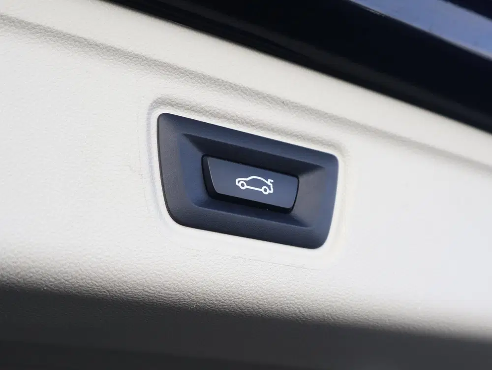 BMW 3-serie 320e uit 2022, foto 20