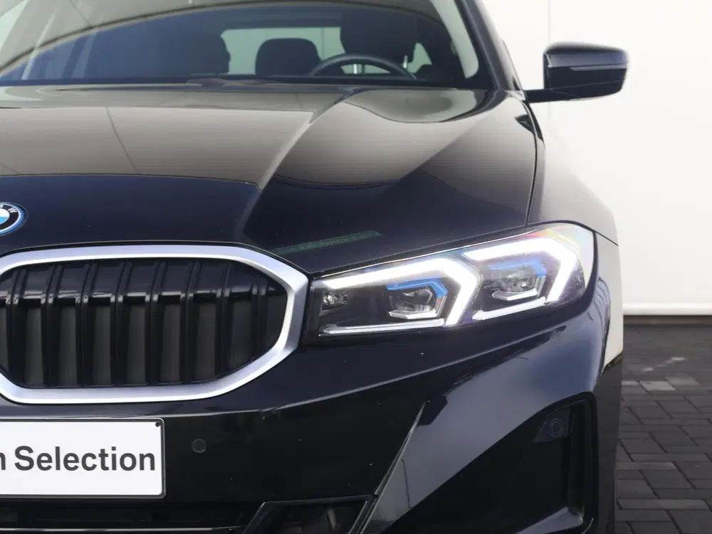 BMW 3-serie 320e uit 2022, foto 5