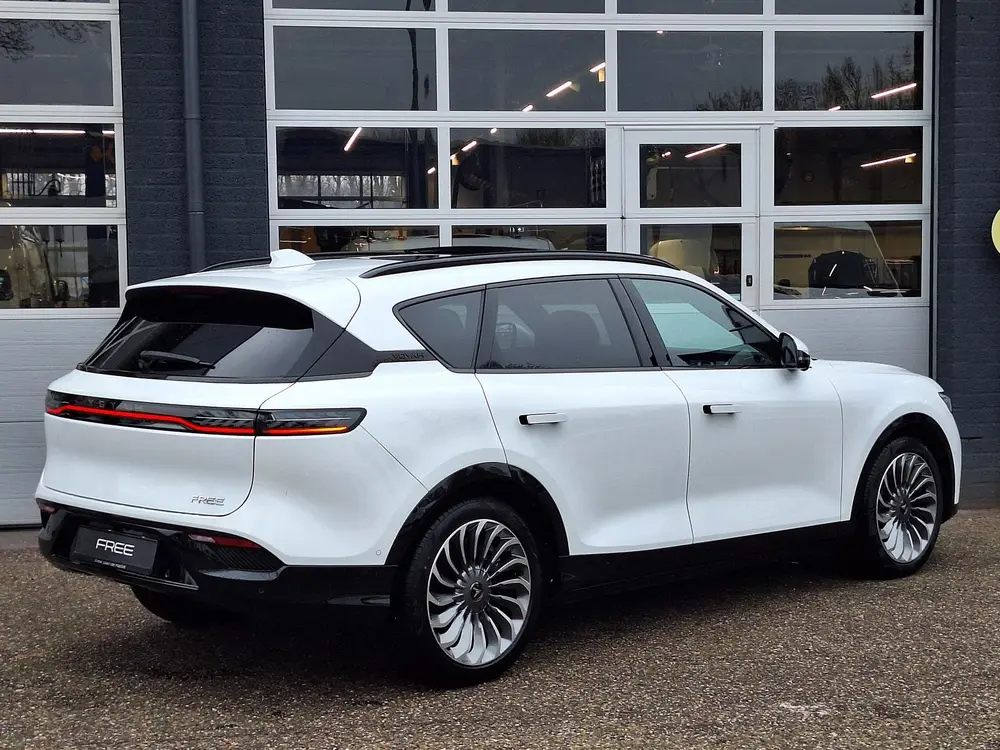 Voyah Free Limited Edition Business 4WD 106 kWh | Black Line uit 2026, foto 3