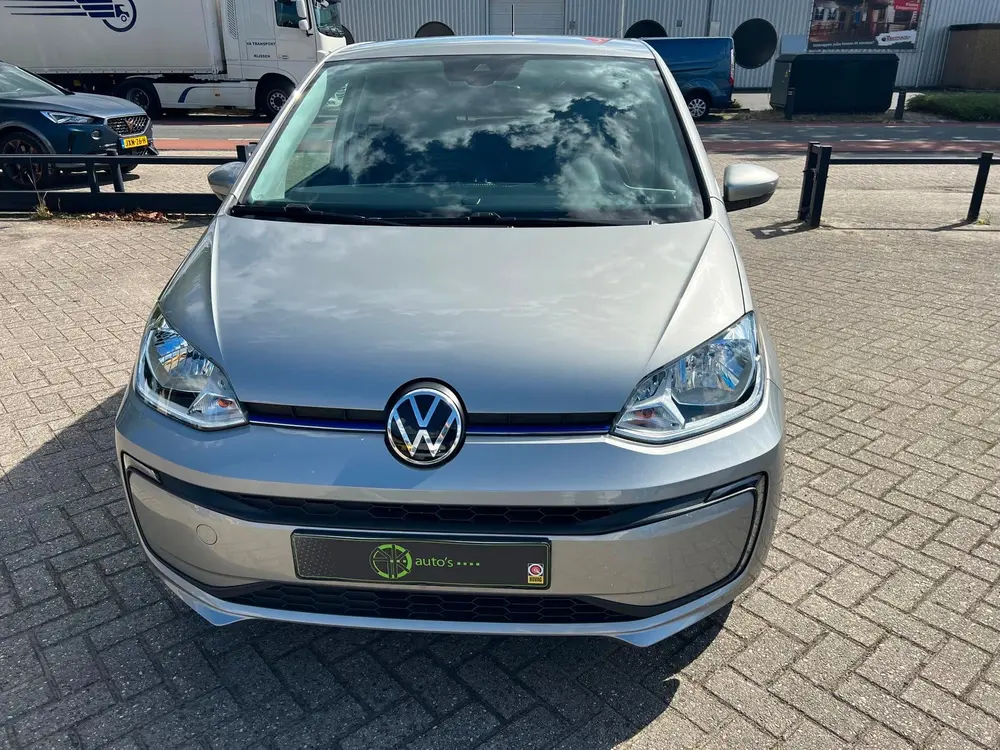 Volkswagen E-Up! Max uit 2022, foto 2