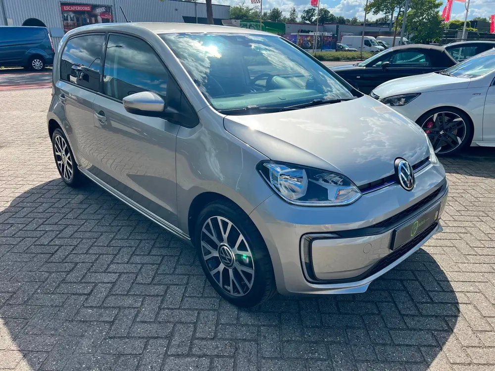 Volkswagen E-Up! Max uit 2022, foto 3