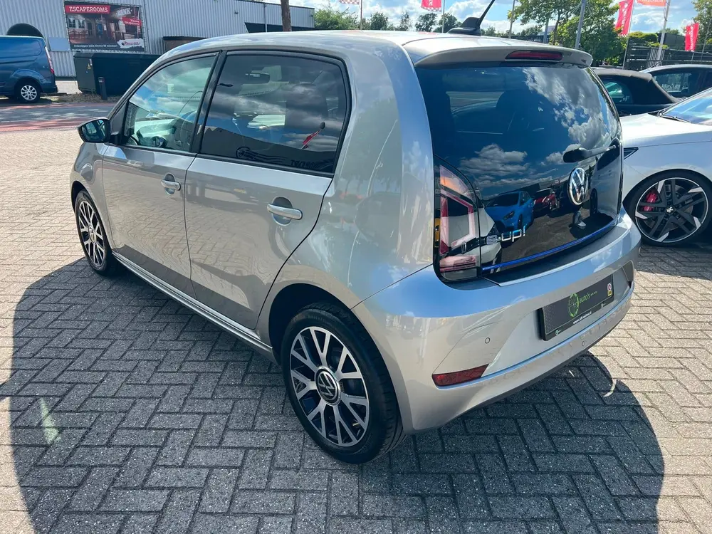 Volkswagen E-Up! Max uit 2022, foto 6