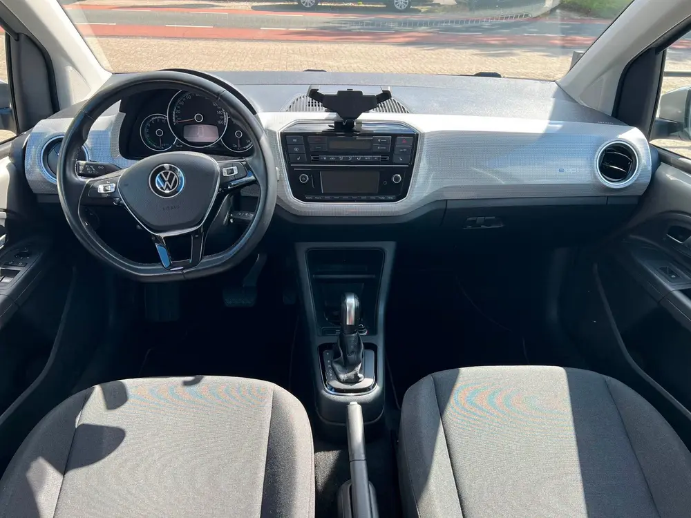 Volkswagen E-Up! Max uit 2022, foto 9