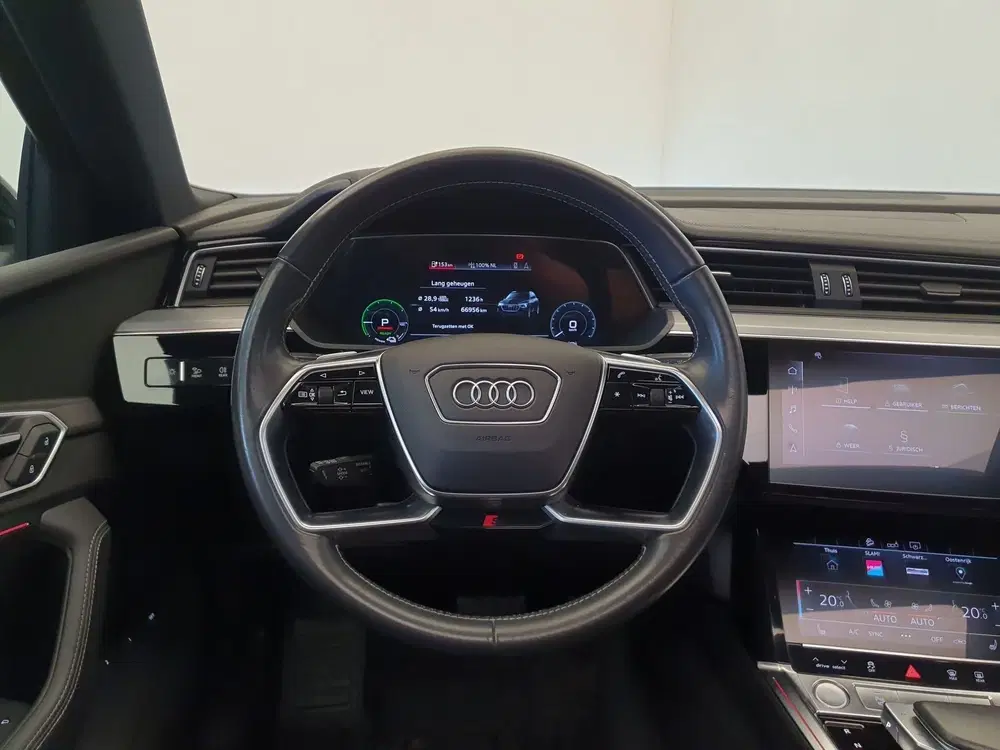 Audi e-tron 55 quattro S-Line 95 kWh Trekhaak uit 2020, foto 15
